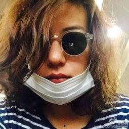 女明星网红自拍对比图片,揭秘真实与滤镜下的美丽差异