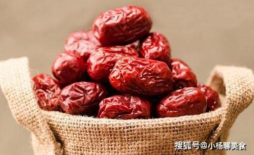 热门话题大枣泡酒,大枣泡酒，传承与创新的美味秘籍