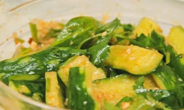 热爆料热门吃瓜,最新吃瓜大揭秘，明星幕后故事大曝光！