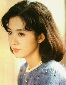明星网红烫发图片女孩,明星女孩演绎时尚烫发风采