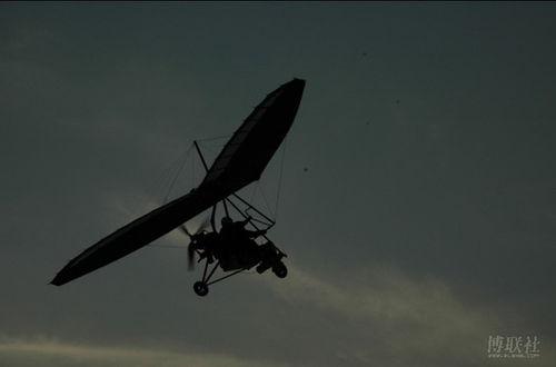 跳伞视频热门话题,揭秘跳伞视频热门话题背后的激情与冒险