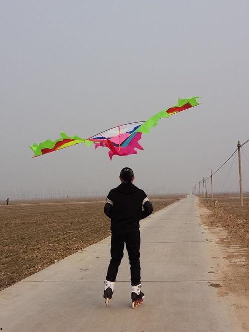 跳伞视频热门话题,揭秘跳伞视频热门话题背后的激情与冒险