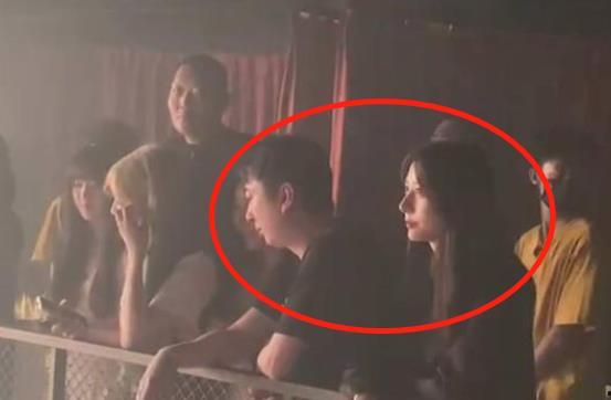 网红吃瓜今日热门吗知乎,揭秘今日热门知乎话题背后的真相