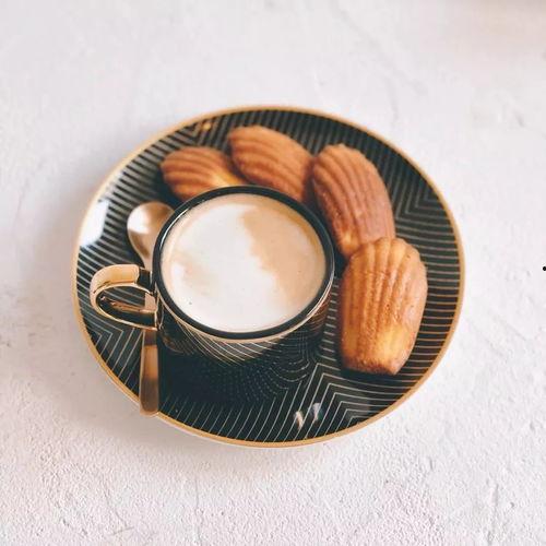 餐具热门话题英语,Top Trends in Tableware: Exploring the Latest Conversations in the World of Dinnerware