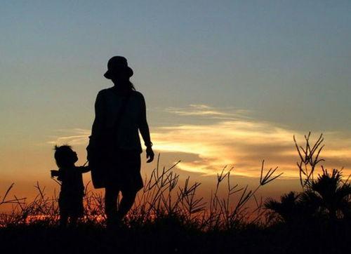 热门话题思念妈妈的话,深情回忆与思念妈妈的温馨絮语