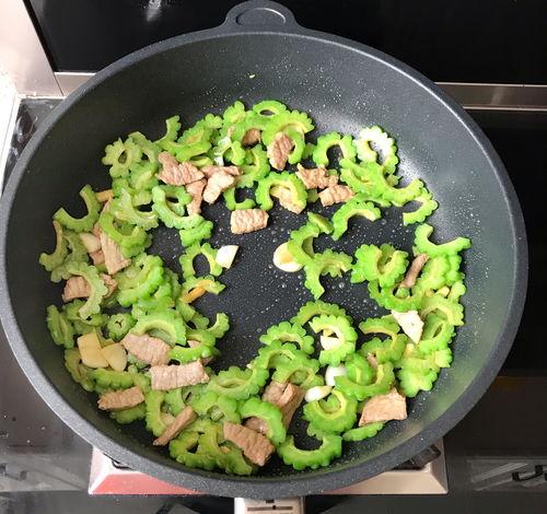 闪爱吃瓜热门,揭秘娱乐圈幕后真相，带你领略明星们的真实生活