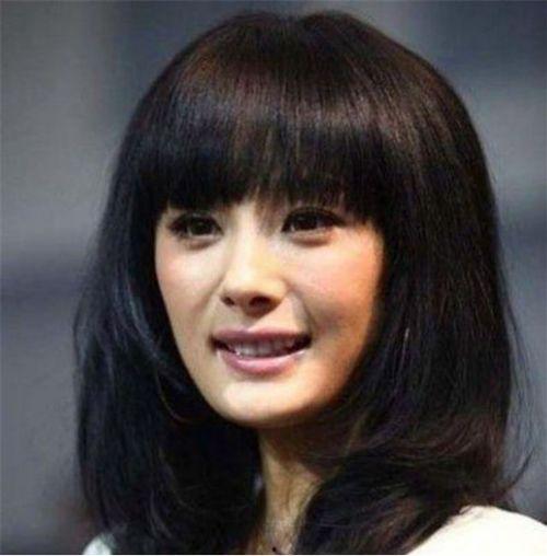 明星网红款发型图片女生,明星同款女生发型潮流指南