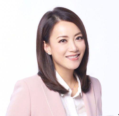 明星网红戒辣妹是谁,揭秘明星网红戒辣妹的蜕变之路